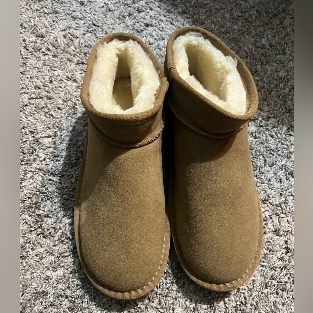 New Women's Cozy Tan Boots